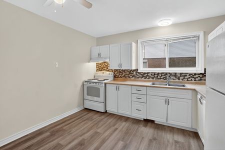 For Lease - 1393 Claymor Avenue, Mooneys Bay - Carleton Heights and Area, Ontario - Photo 4