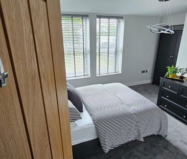Room 4, Longroyd Terrace, Beeston, LS11 5HJ - Photo 5