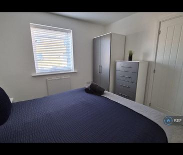 3 bedroom end of terrace house to rent - Photo 6