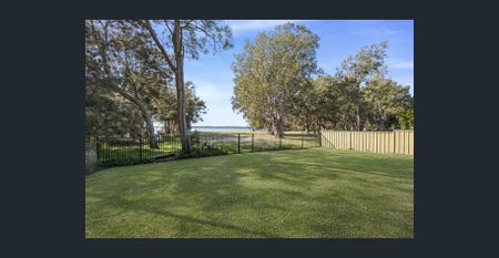 Waterfront Studio Ground Floor With Carport - Photo 5