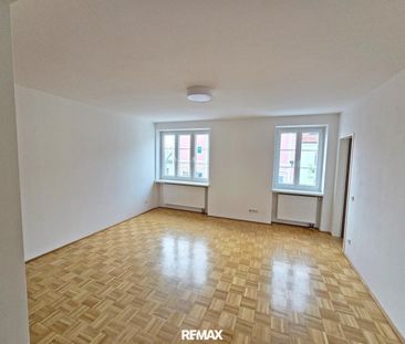 Mietwohnung im Herzen von Neumarkt – direkt am Marktplatz - Foto 1