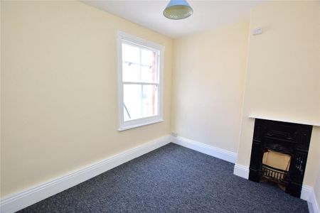 4 bedroom terraced house to rent - Photo 5
