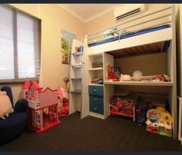 Pool + Position - Photo 5