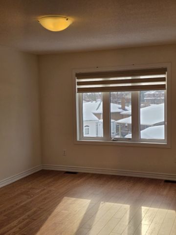 For Lease - 318 Okanagan Path, Oshawa, Ontario - Photo 4