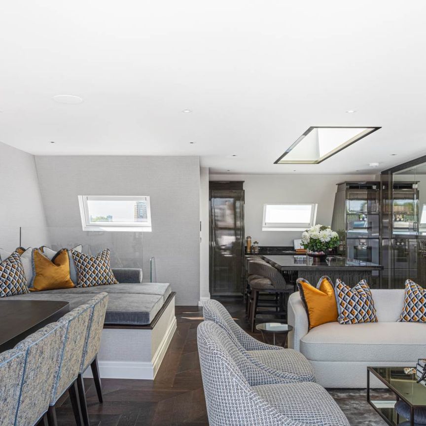 Price £4,635 pw - Available Now - Furnished / Unfurnished - Photo 1