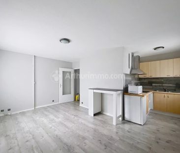 Location Appartement 2 pièces 46m² CHAMALIERES 63400 - Photo 1