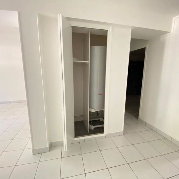 Location Appartement 2 Pièces 54 m² - Photo 1