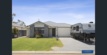 Modern Family Home with Spacious Living - Photo 3