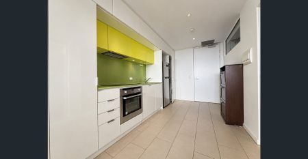 Modern 2-Bedroom Apartment in a Convenient Carlton Location - Photo 4