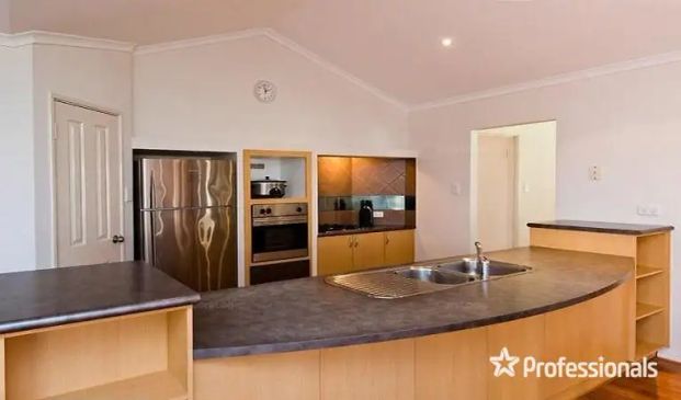 10 Darwinia Loop, Canning Vale WA 6155 - Photo 1