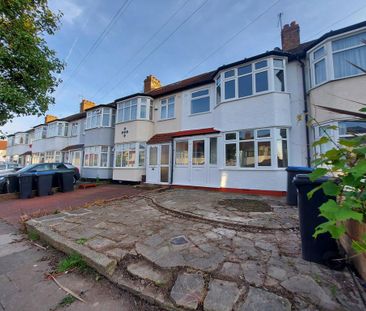 3 bedroom terraced house to rent - Photo 6