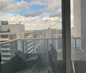 500 Condos and Lofts - Photo 2