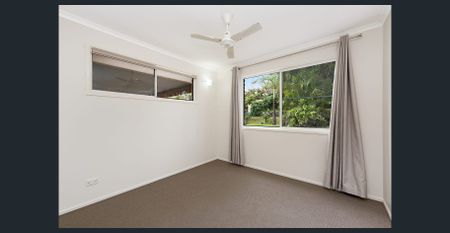 Three Bedroom Home with a Pool - Little Mountain! - Photo 2