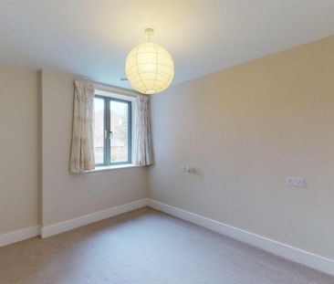 2 bedroom retirement property to rent - Photo 3