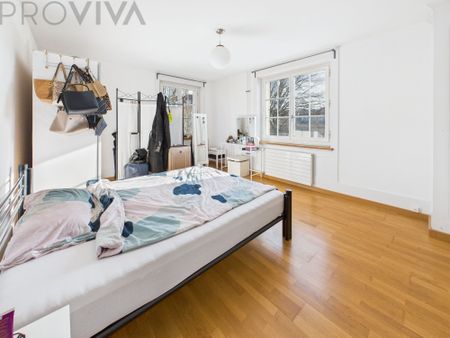 COZY AND CENTRALLY LOCATED - Photo 4