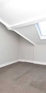 Selhurst Road, London, SE25 - Photo 4