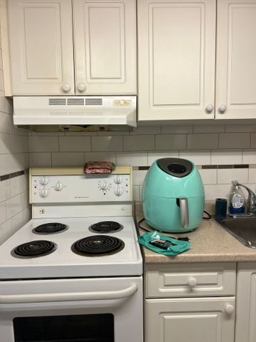 For Lease - 305 Eagle Street Unit# Basement, Newmarket, Ontario - Photo 2