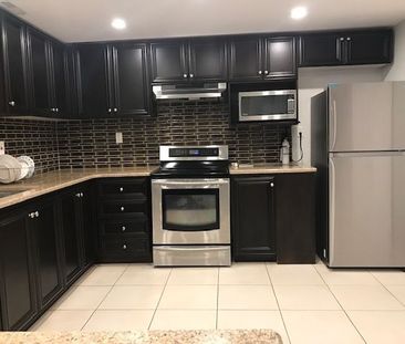 For Lease - 5119 Montclair Drive Unit# Basment, Mississauga, Ontario - Photo 2