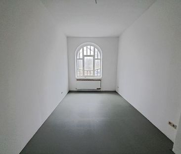 Im Erdgeschoss! Frisch modernisierte 3-Zimmer-Wohnung mit Terrasse! - Foto 1