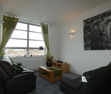 1 bed apartment to rent in The Wills Building, Wills Mews, NE7 - Photo 3