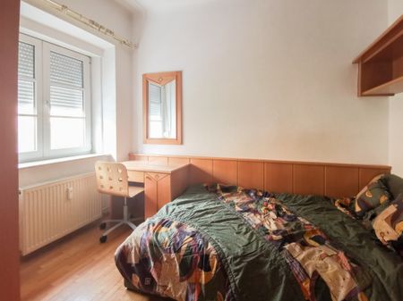 teilmöblierte WG-fähige Wohnung mitten im Uni4tel | Möbel im Retro Style | ab März 2025 - Photo 5