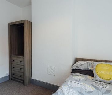 6 bedroom house to rent - Photo 3