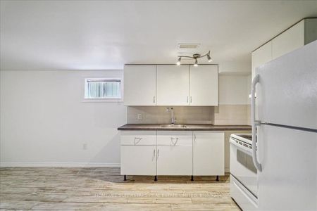 For Lease - 47 Davis Road Unit# BSMT, Aurora, Ontario - Photo 3