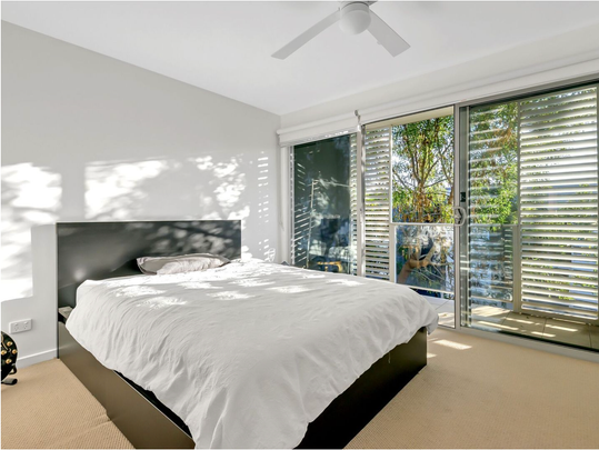 7 Poinsettia Court, Bundoora VIC 3083 - Townhouse For Rent | Domain - Photo 1