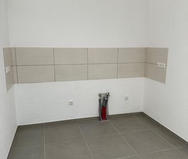 Erstbezug nach Sanierung: Ansprechende 4-Zimmer-EG-Wohnung - Photo 1
