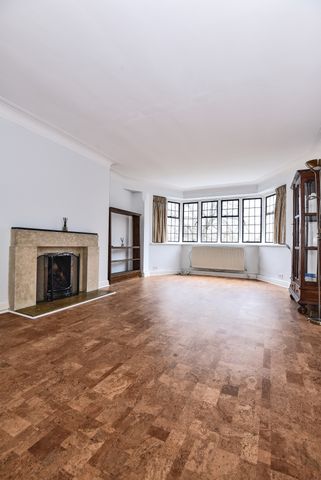 Portsmouth Road, Putney, London, SW15 - Photo 2