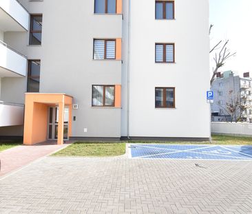 Apartament z miejscem postojowym blisko centrum - Photo 6