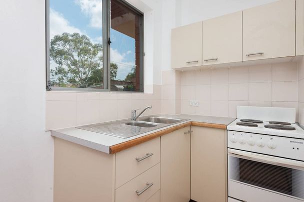 12/115 Flood Street, Leichhardt. - Photo 1