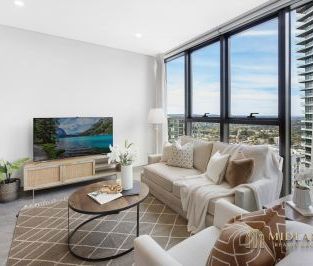 Luxurious One-Bedroom Apartment with Expansive Study and Stunning H... - Photo 4