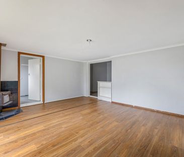Comfortable Family Living in Convenient Smithfield Plains - Photo 4