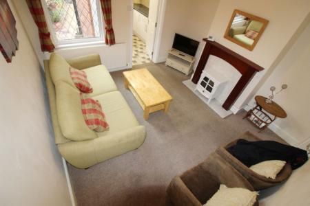 Holland Road - S2 - 4 Beds - Photo 1