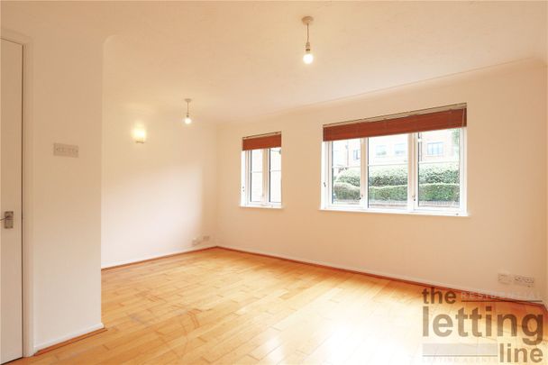 Waverley Road, Enfield, Middlesex, EN2 7AQ - Photo 1
