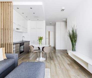 Warszawa, Praga-Południe, Gocław, im. Jana Nowaka-Jeziorańskiego - Photo 3