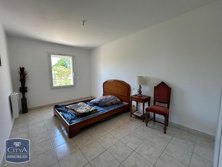 Location Appartement 3 pièces 79m² MONTESQUIEU 82200 - Photo 3