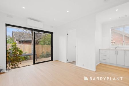 Neat, Freshly Painted & Ideally Located - Photo 2
