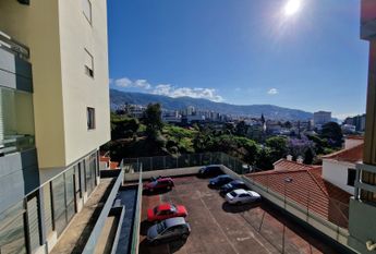 Apartamento T3 com Vista para a Cidade - Funchal, Quinta Magnólia