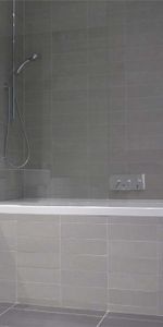 One bedroom apartment in the popular Parkside Place development - Photo 4