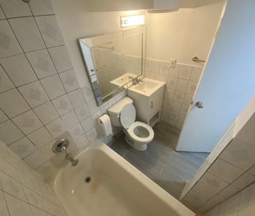 For Lease - 135 Emerson Avenue, Toronto, Ontario - Photo 4