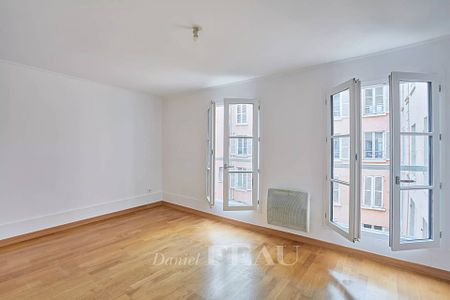 Location appartement, Paris 7ème (75007), 3 pièces, 64.65 m², ref 84048293 - Photo 4