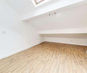 St James Square, Bacup, Rossendale, OL13 - Photo 5