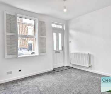 2 bed end of terrace house to rent in Hungerford Street, Cheltenham... - Photo 1