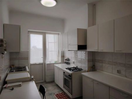 Apartament mobilat si utilat lux, situat ultracentral in Ploiesti de inchiriat - Photo 4