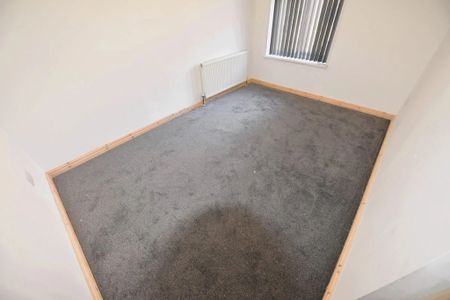3 Bed Terraced House, St Johns Close, LS6 - Photo 4