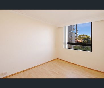 4D/15-19 Waverley Crescent, Bondi Junction, NSW 2022 - Photo 6