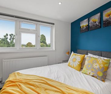 6 bedroom house to rent - Photo 2