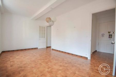 3 PIECES VIDE - 3 RUE SAINT ROCH - COEUR VILLAGE DE CONTES - Photo 2